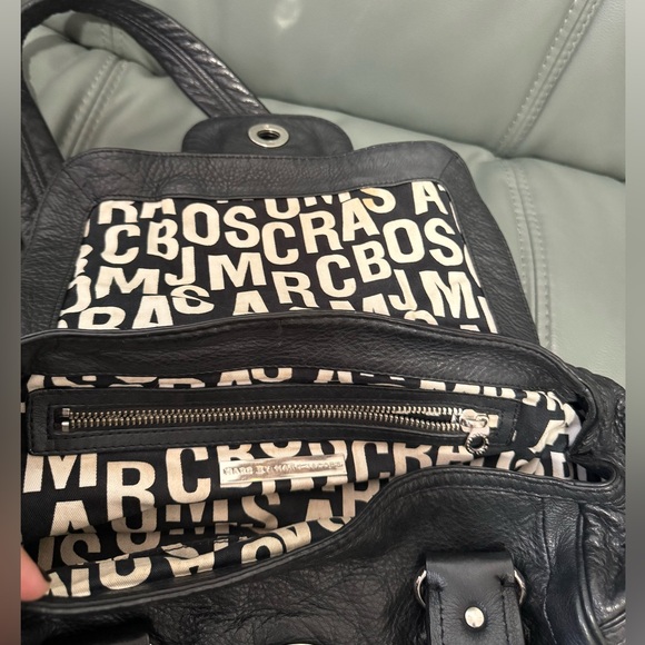 Marc Jacobs Black Satchel with Wallet - Picture 4 of 16